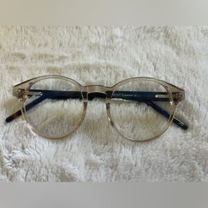 New Women’s eyeglass frame